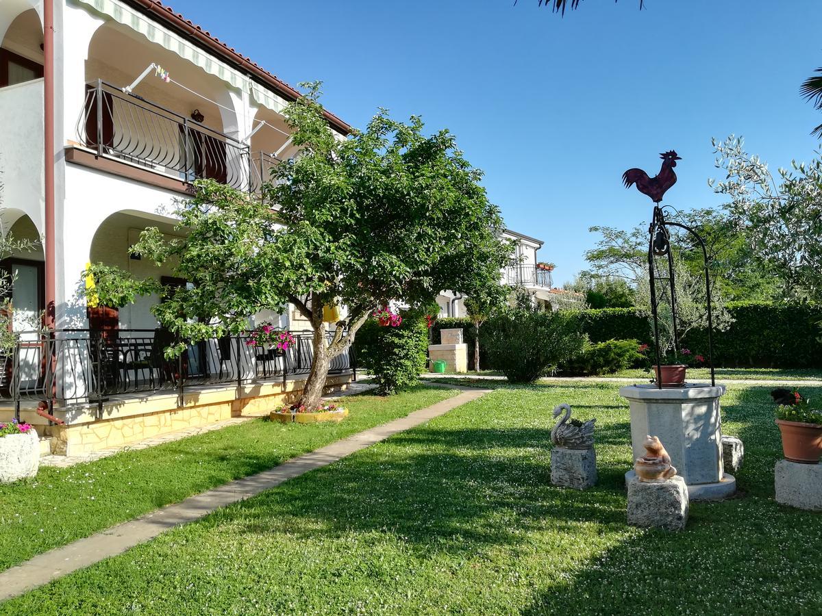 Villa Nina Porec Exterior photo